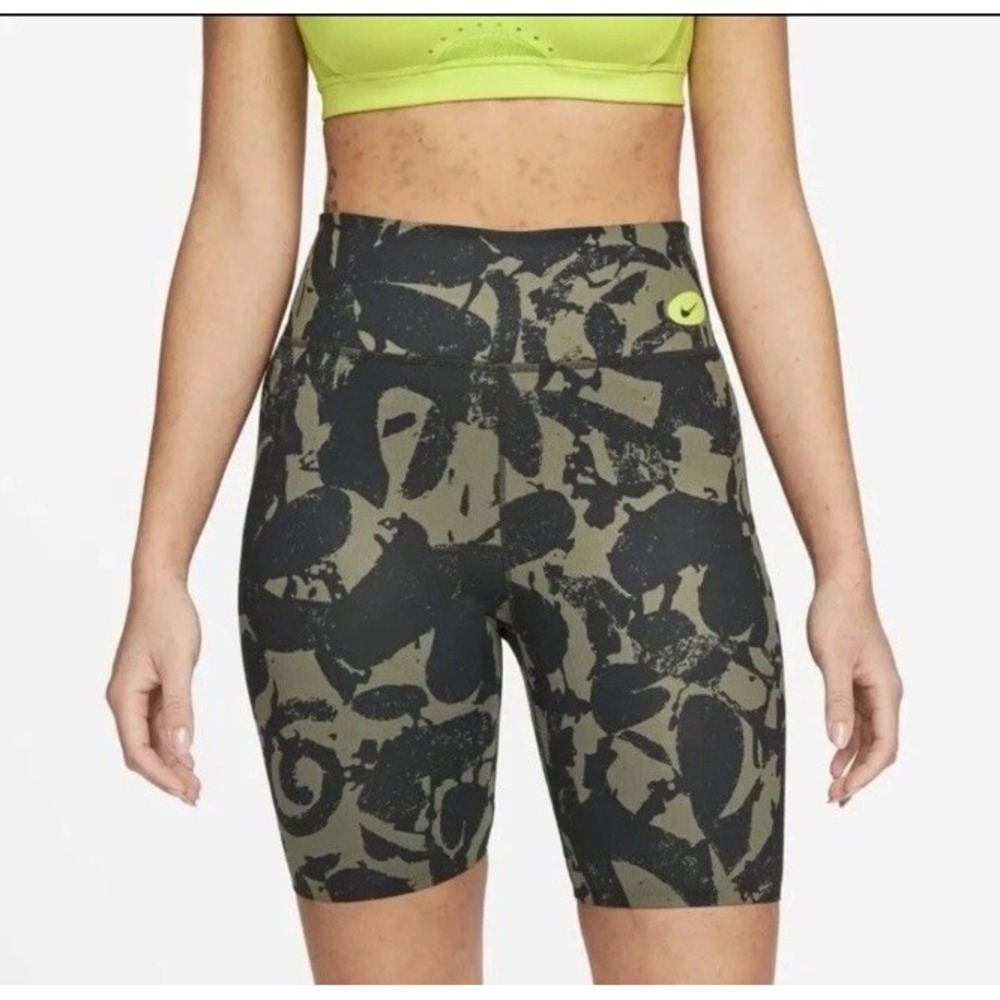 Nike One Luxe Women's XXL Black Icon Clash Mid-Rise Training Bike Shorts 7" NWT